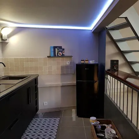 Appartement Climatise, Garage Prive